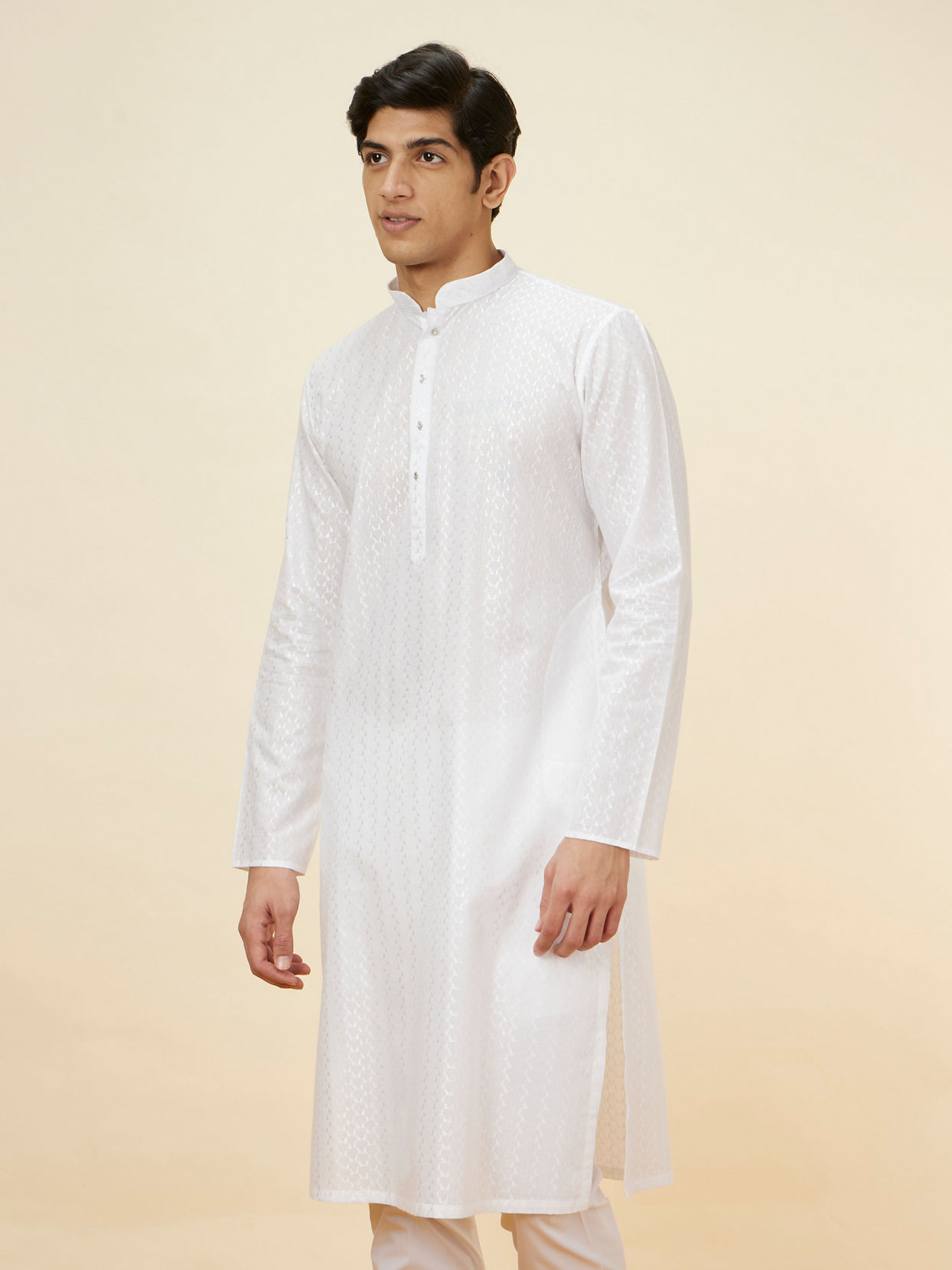 alt message - Manyavar Men Pristine White Self Patterned Kurta Set image number 0